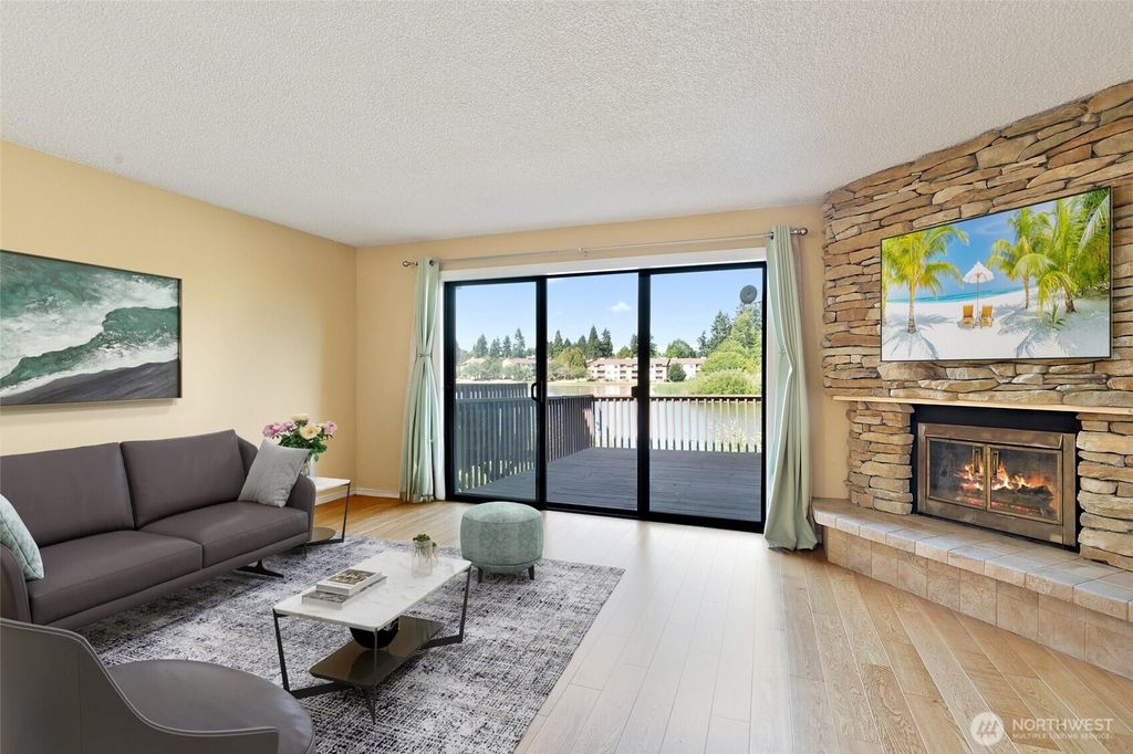 Photo of 30849 13th Place S #4, Federal Way, WA 98003 (MLS # 2412288)