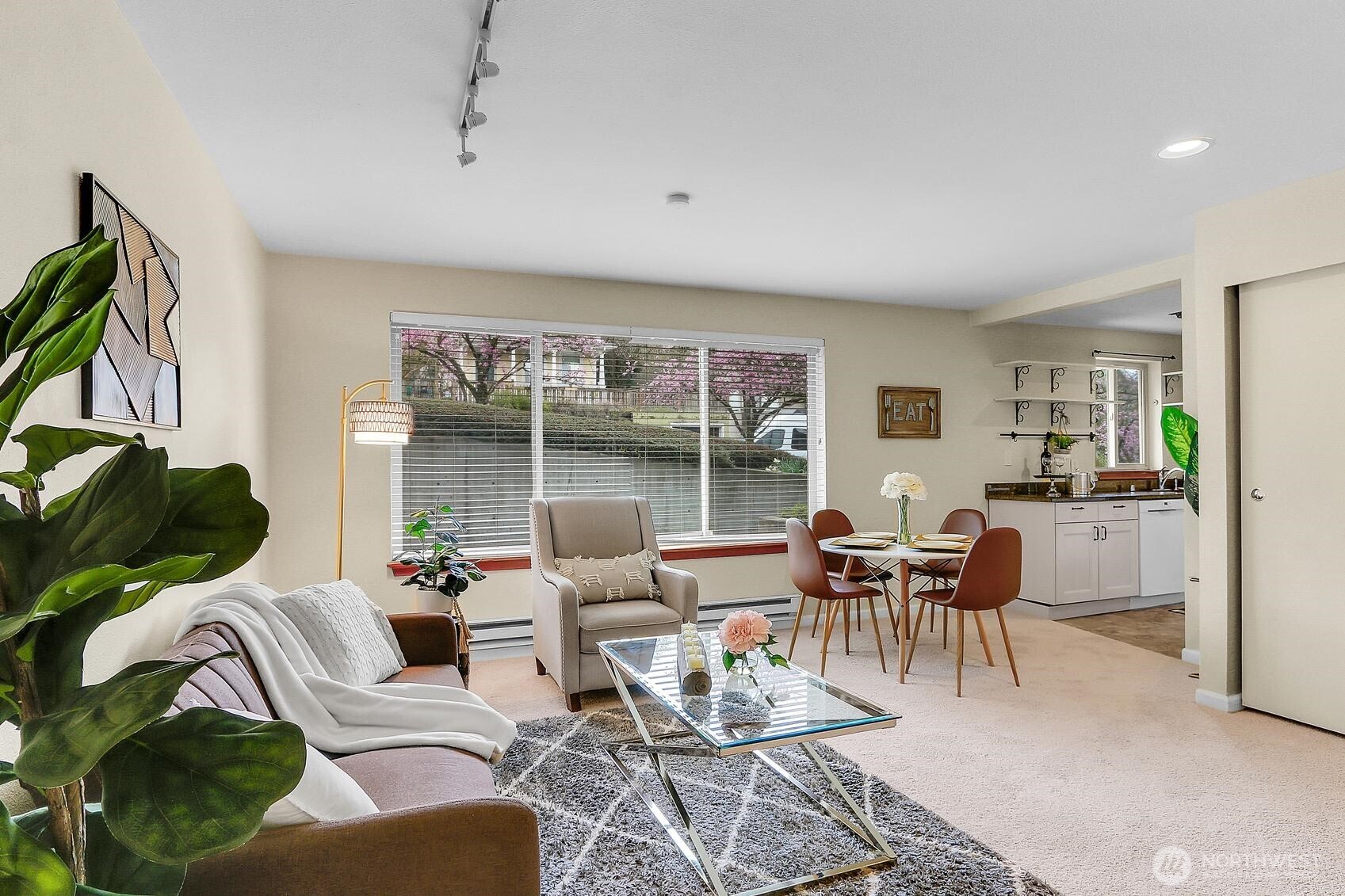 4425 Greenwood Avenue N 105