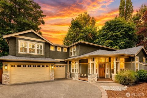 Photo of 10504 NE 114th Lane, Kirkland, WA 98033 (MLS # 2520971)