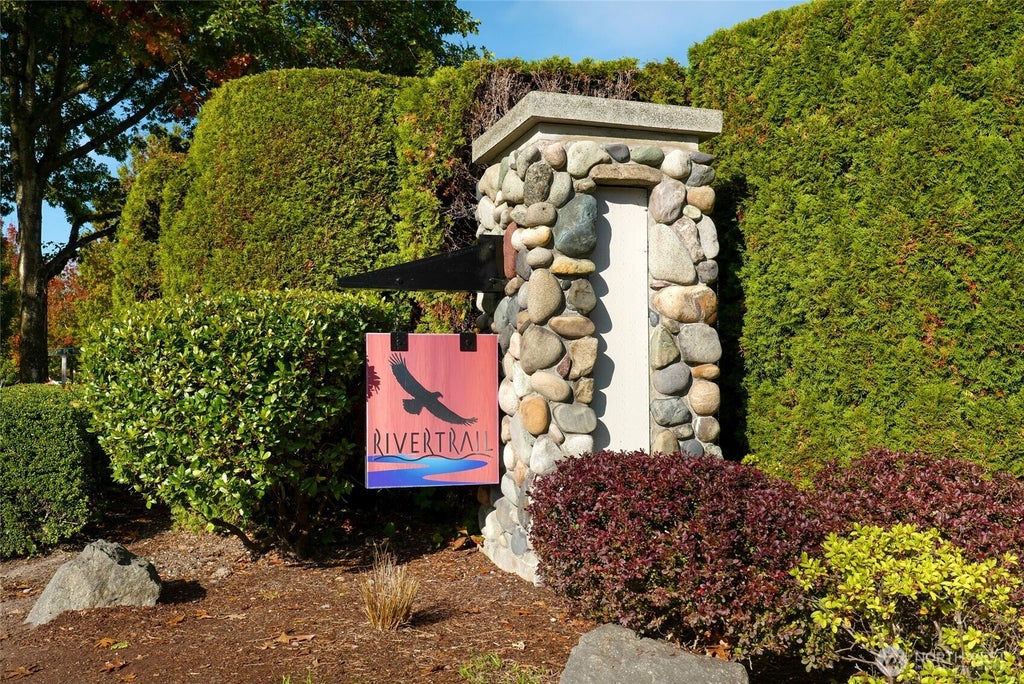 Photo of 9234 159th Place NE #102, Redmond, WA 98052 (MLS # 2591527)