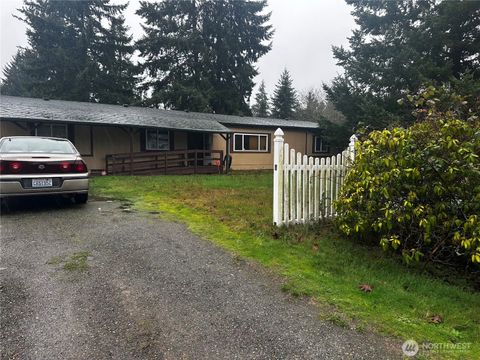 Photo of 16023 86th Ave SE Ave, Yelm, WA 98597 (MLS # 2461717)