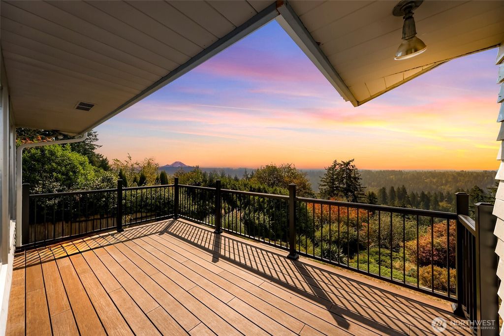 Photo of 12303 206th Place SE, Issaquah, WA 98027 (MLS # 2433938)
