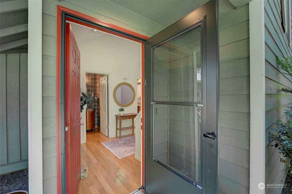 Photo of 8518 139th Avenue NE, Redmond, WA 98052 (MLS # 2263649)