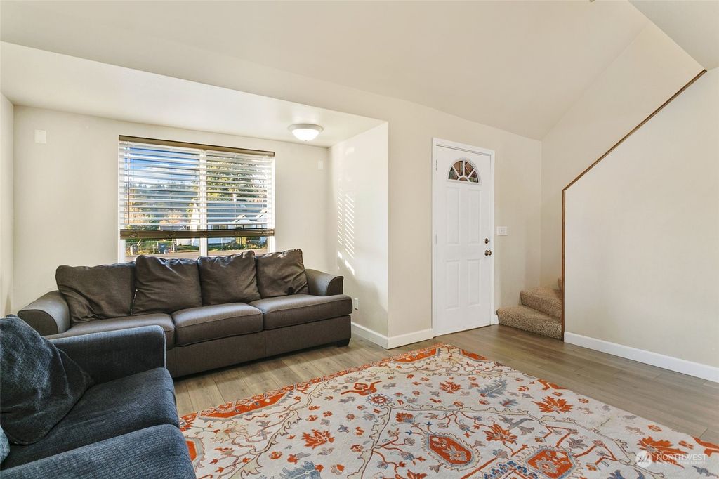 Photo of 324 Tacoma Boulevard, Algona, WA 98001 (MLS # 2179782)