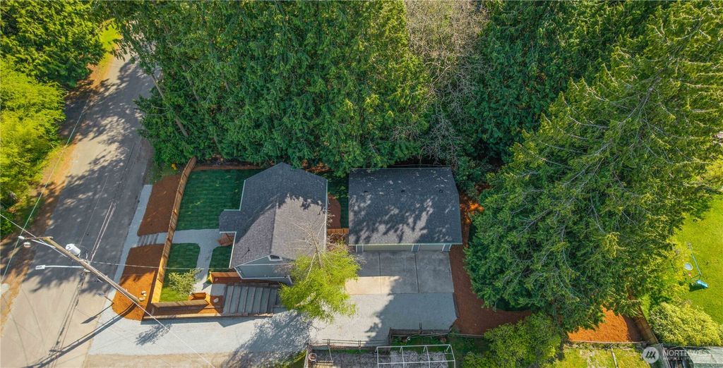 Photo of 10227 6th Avenue SW, Seattle, WA 98146 (MLS # 2363676)