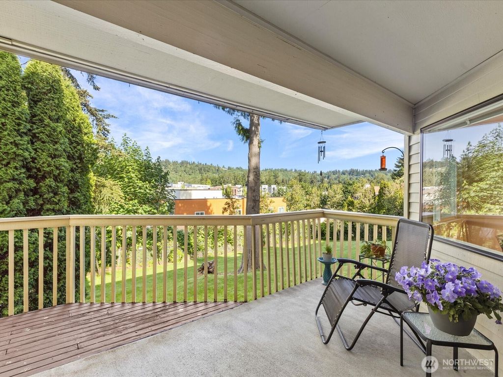 Photo of 11807 100th Avenue NE #B101, Kirkland, WA 98034 (MLS # 2479673)