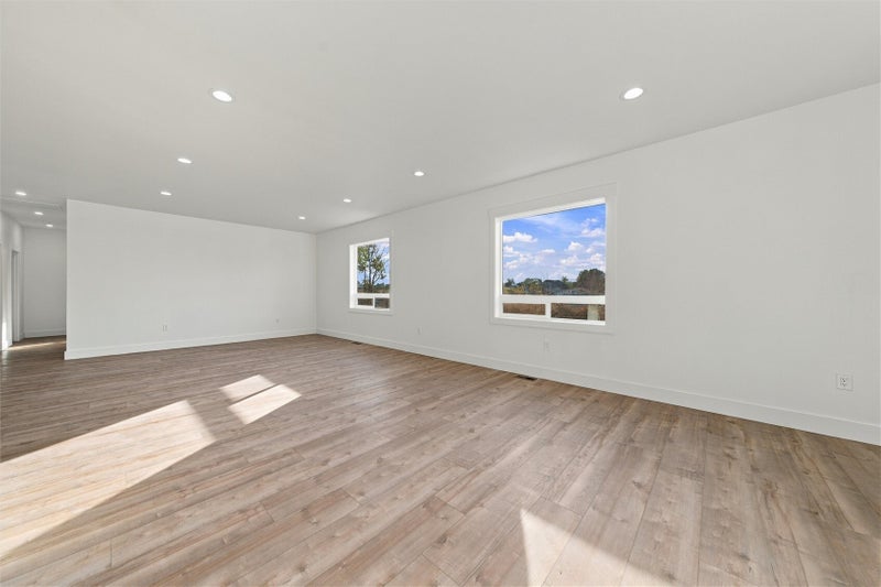 419 S 5th Avenue