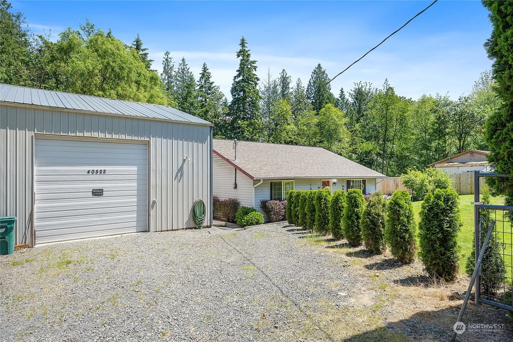 Photo of 40522 228th Way, Enumclaw, WA 98022 (MLS # 2255182)