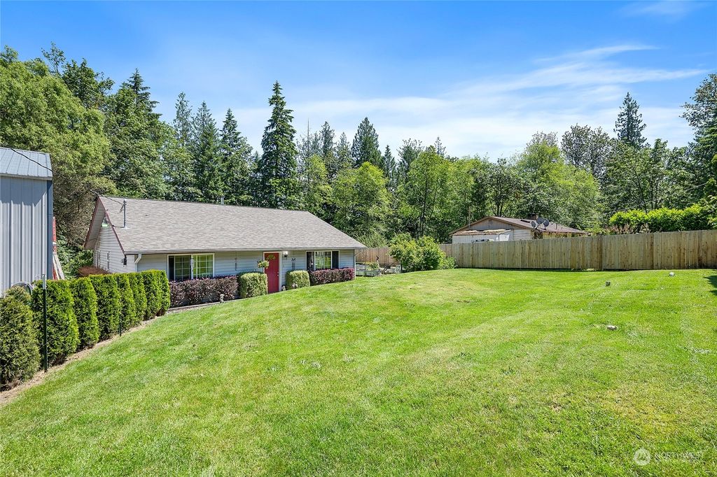 Photo of 40522 228th Way, Enumclaw, WA 98022 (MLS # 2255182)