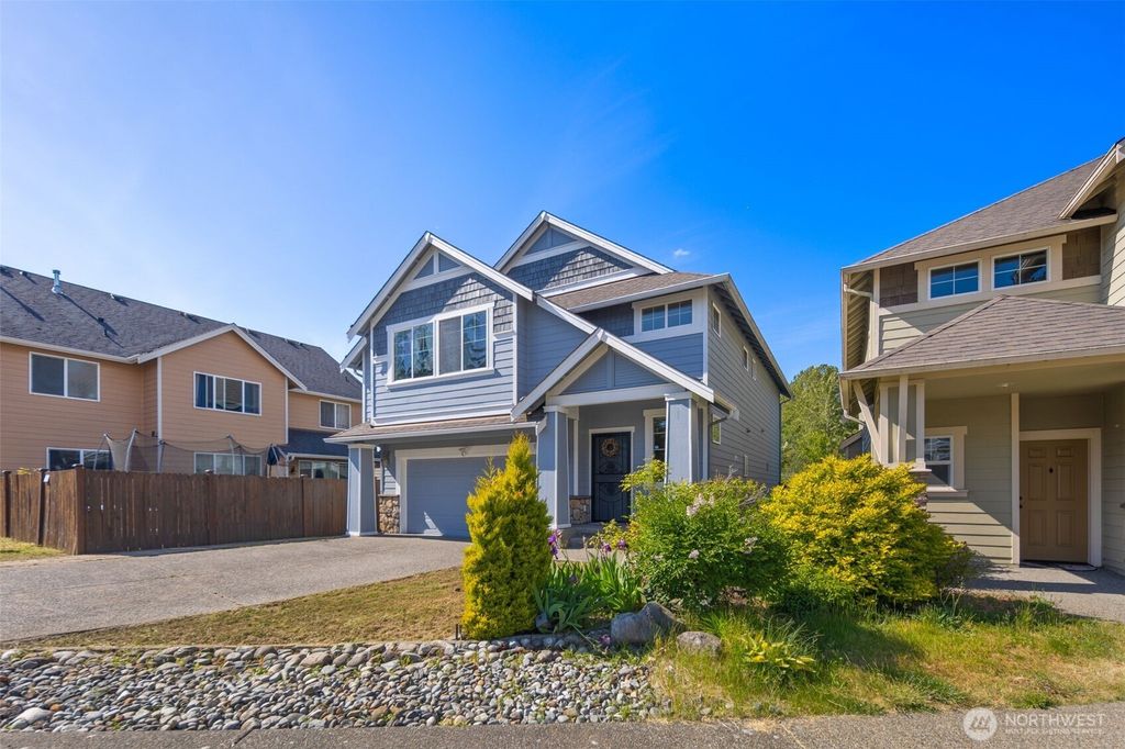 Photo of 13025 27th Place W, Everett, WA 98204 (MLS # 2380798)