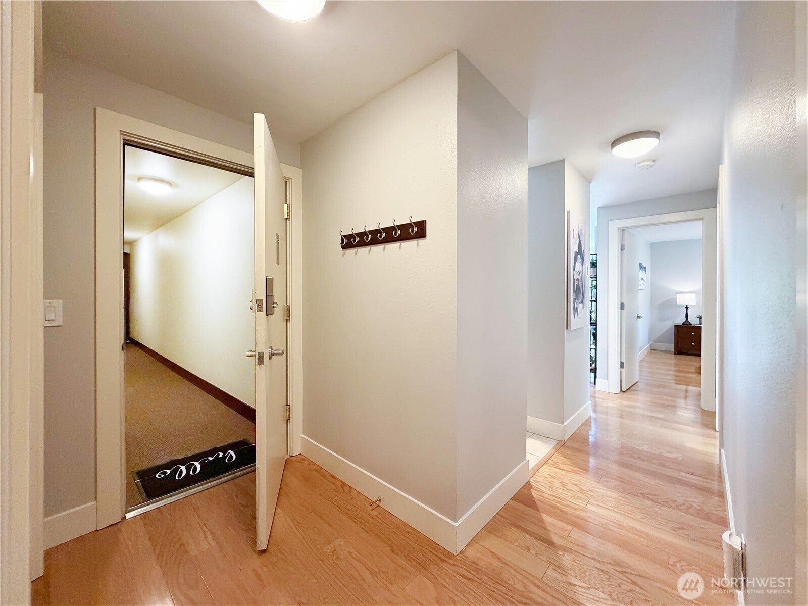 731 Broadway E 301