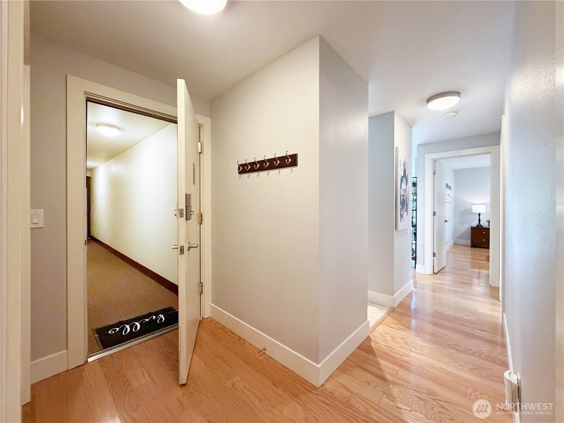 731 Broadway E 301