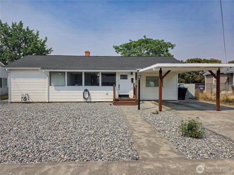 Photo of 1433 Boyer Avenue, Walla Walla, WA 99362 (MLS # 2570554)