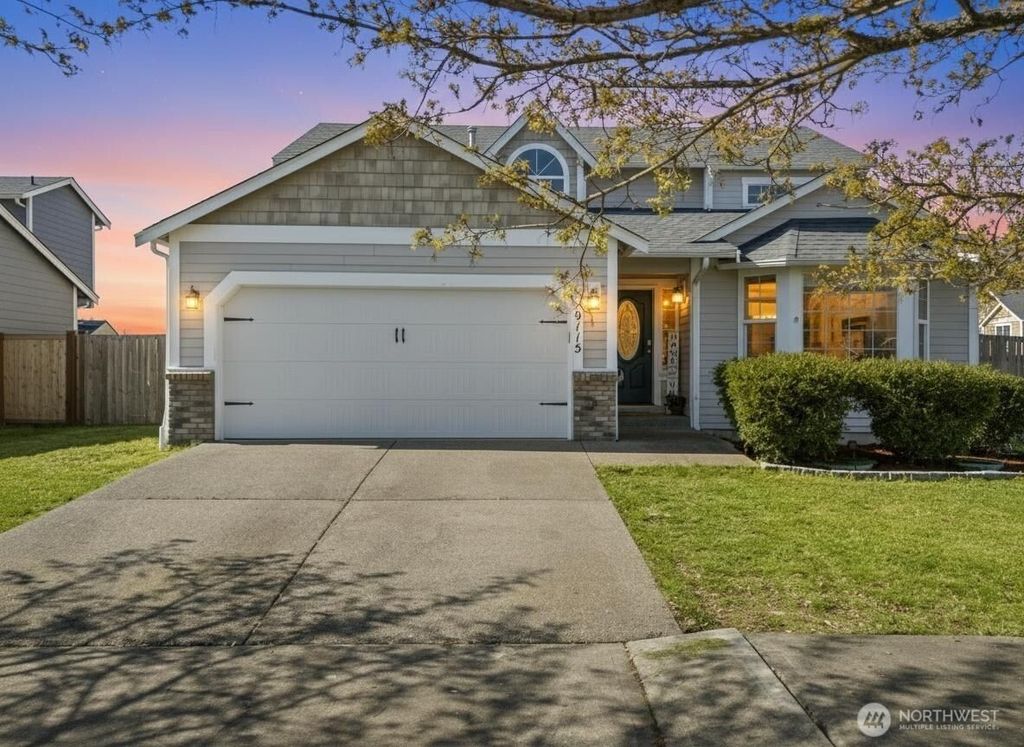 Photo of 9115 Paradise View Court SE, Yelm, WA 98597 (MLS # 2505419)