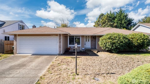 Photo of 7322 97th Avenue SW, Tacoma, WA 98498 (MLS # 2588447)