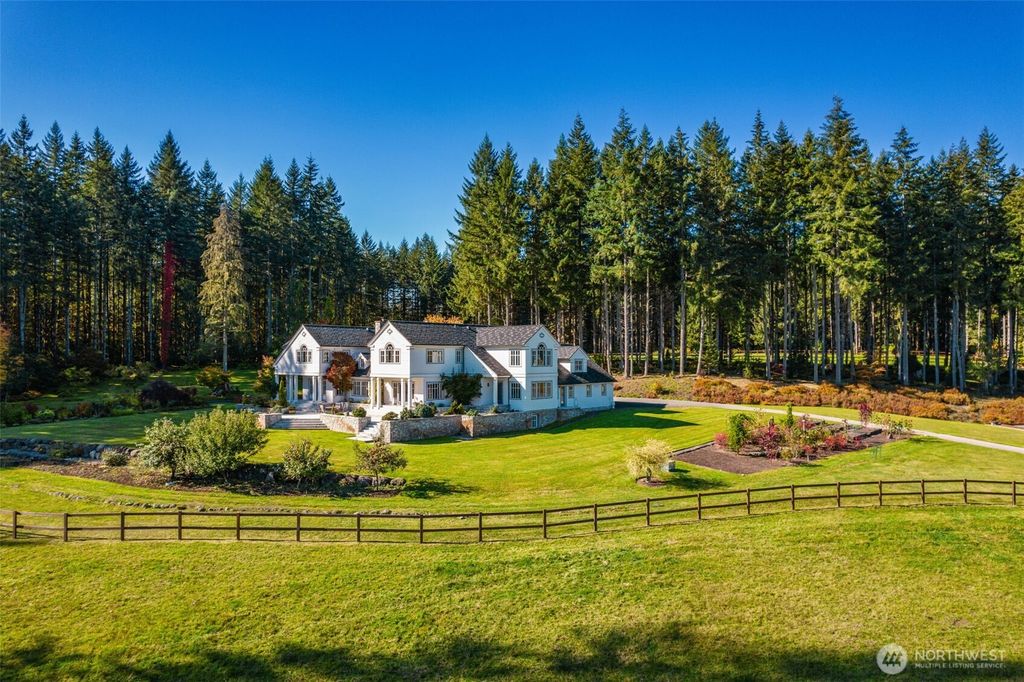 Photo of 12907 Moss Creek Lane NE, Carnation, WA 98014 (MLS # 2514533)