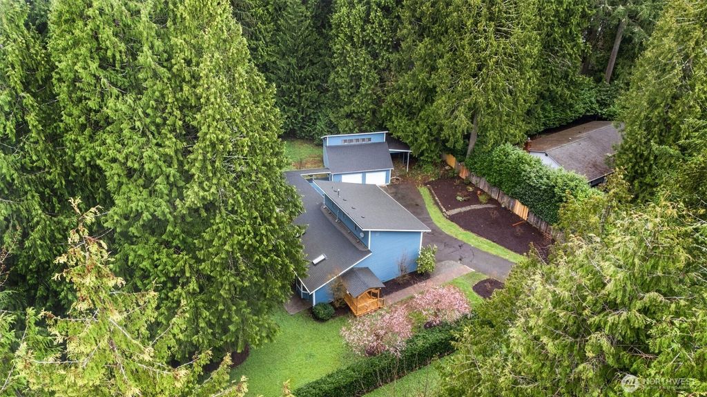 Photo of 7115 235th Avenue NE, Redmond, WA 98053 (MLS # 2348569)