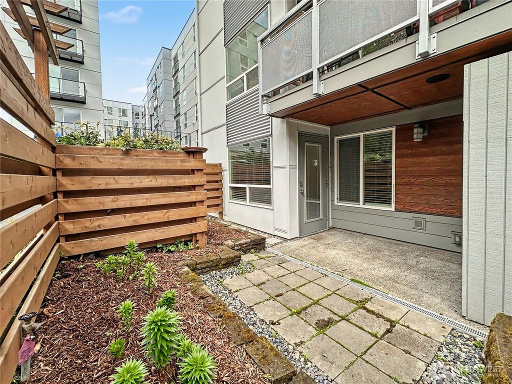Photo of 10501 8th Avenue NE #128, Seattle, WA 98125 (MLS # 2513421)