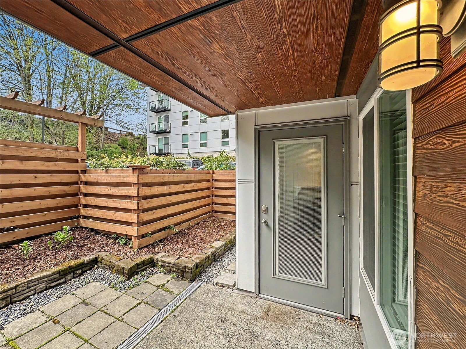 10501 8th Avenue NE 128