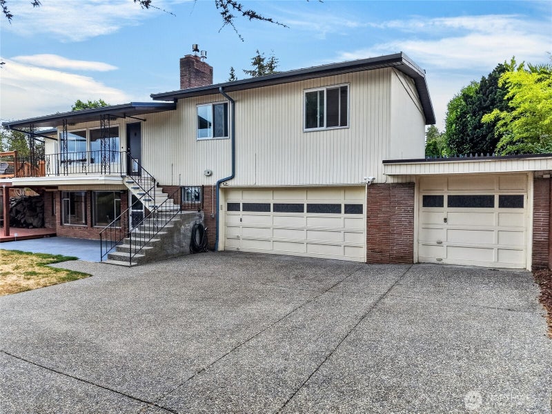3613 N 30th Street