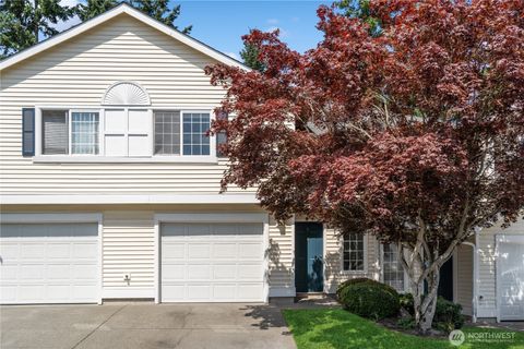 Photo of 927 132nd Street SW #H5, Everett, WA 98204 (MLS # 2468137)