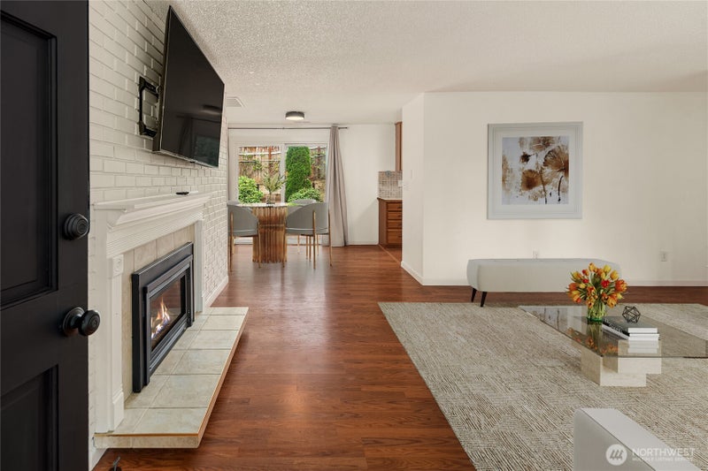 732 NE Roswell Drive