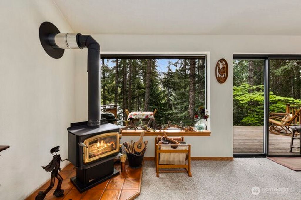 Photo of 220 Mountain Home Lane, Easton, WA 98925 (MLS # 2500917)