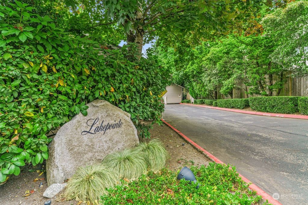 Photo of 10832 NE 68th Street #A5, Kirkland, WA 98033 (MLS # 2141746)