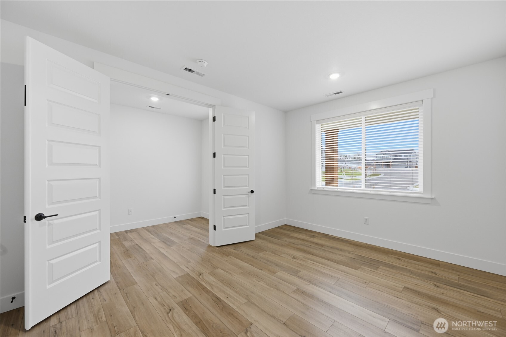 20429 Mystic Place E