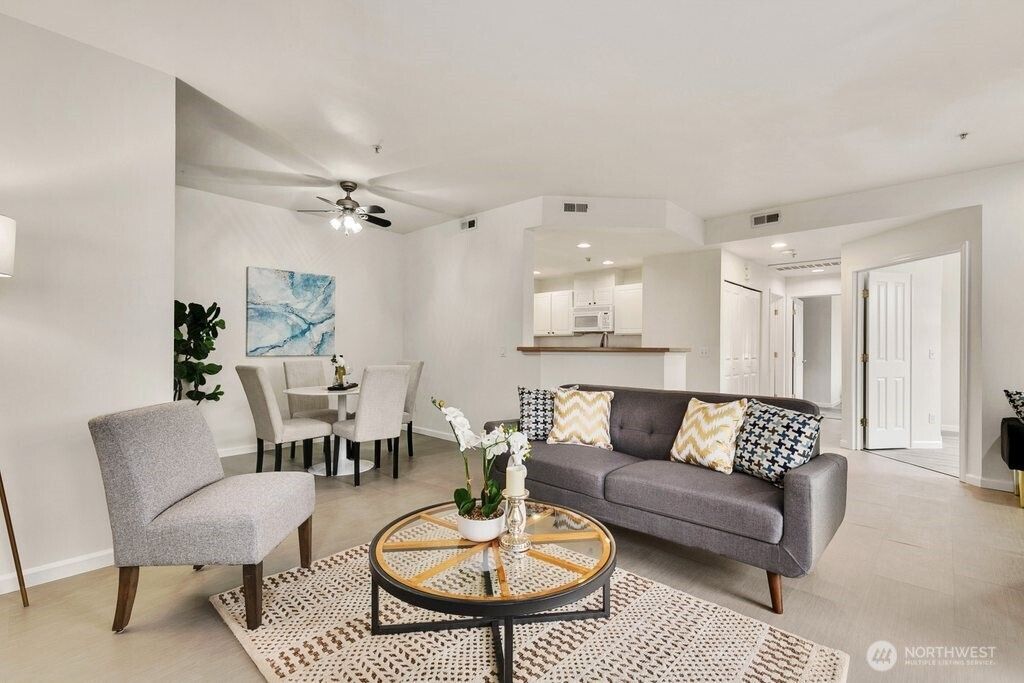 listing image 9360610758939600380