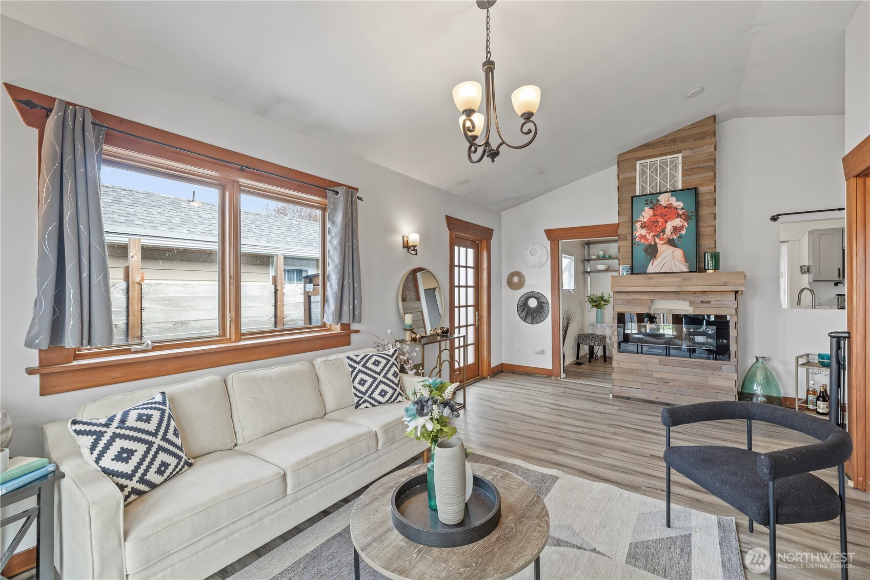 6822 S Lawrence Street