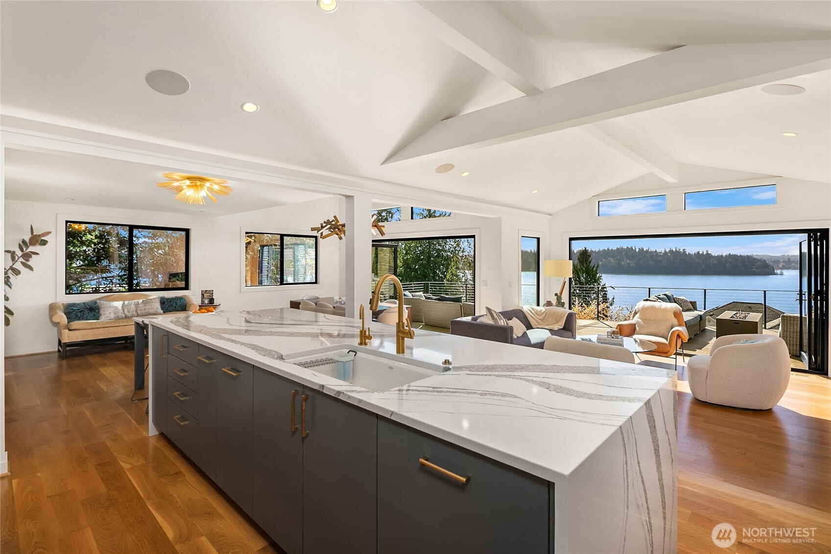 4628 Forest Avenue SE