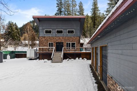 Photo of 9511 E Leavenworth Road, Leavenworth, WA 98826 (MLS # 2467346)