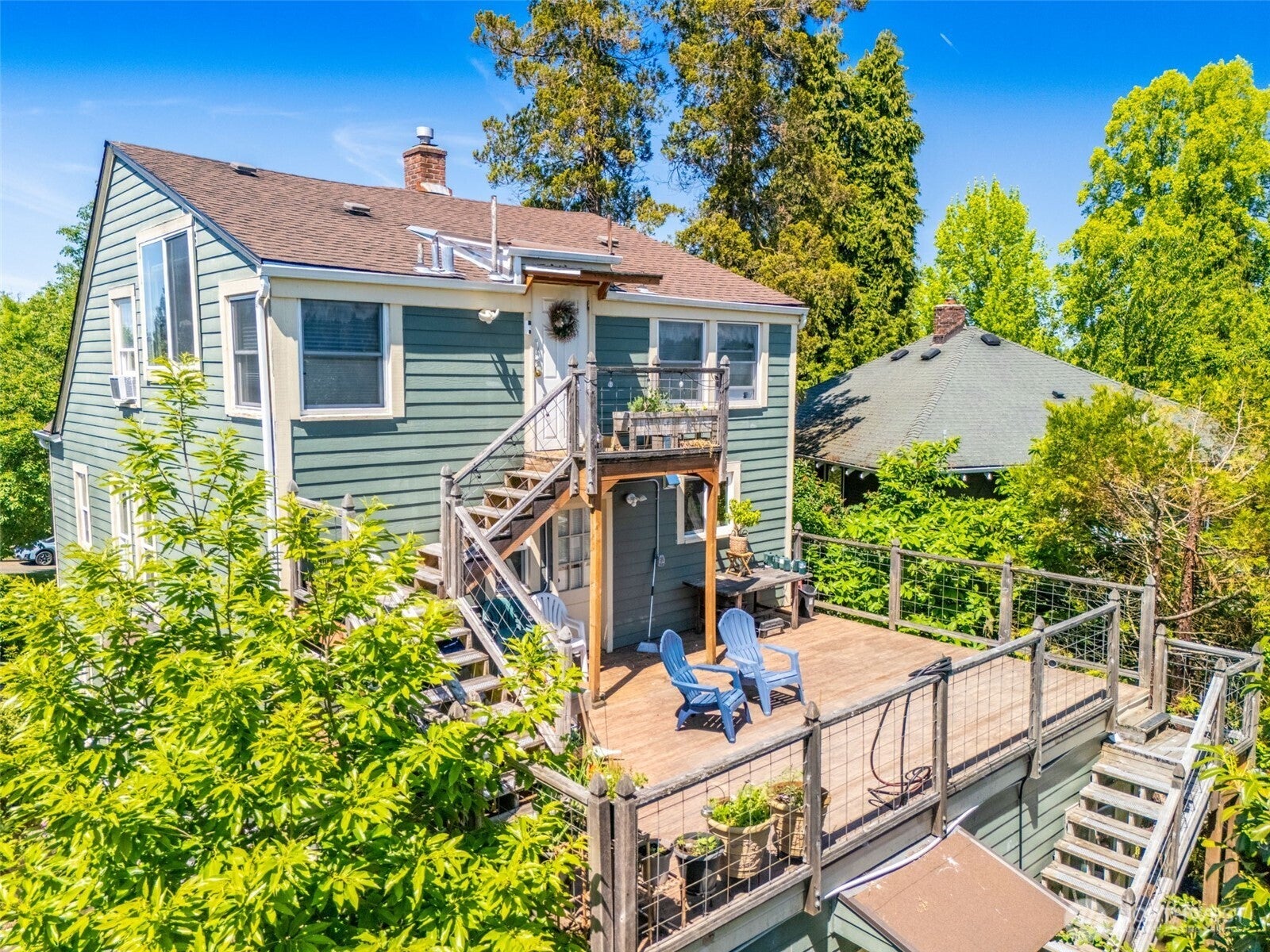 5604 17th Avenue NE