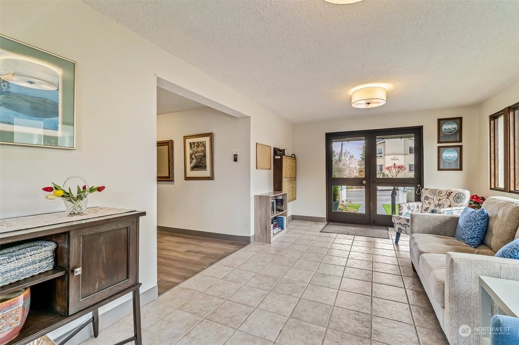 Photo of 626 Main Street #4, Edmonds, WA 98020 (MLS # 2208935)