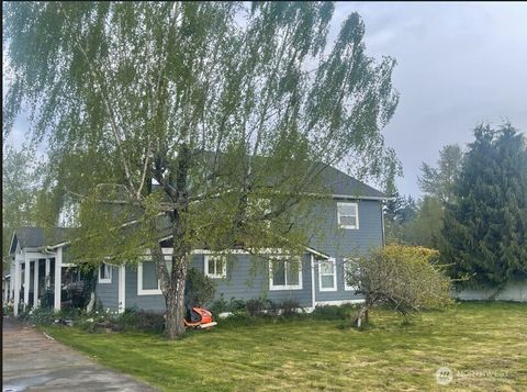 13711 Vickery Avenue E Tacoma WA 98446
