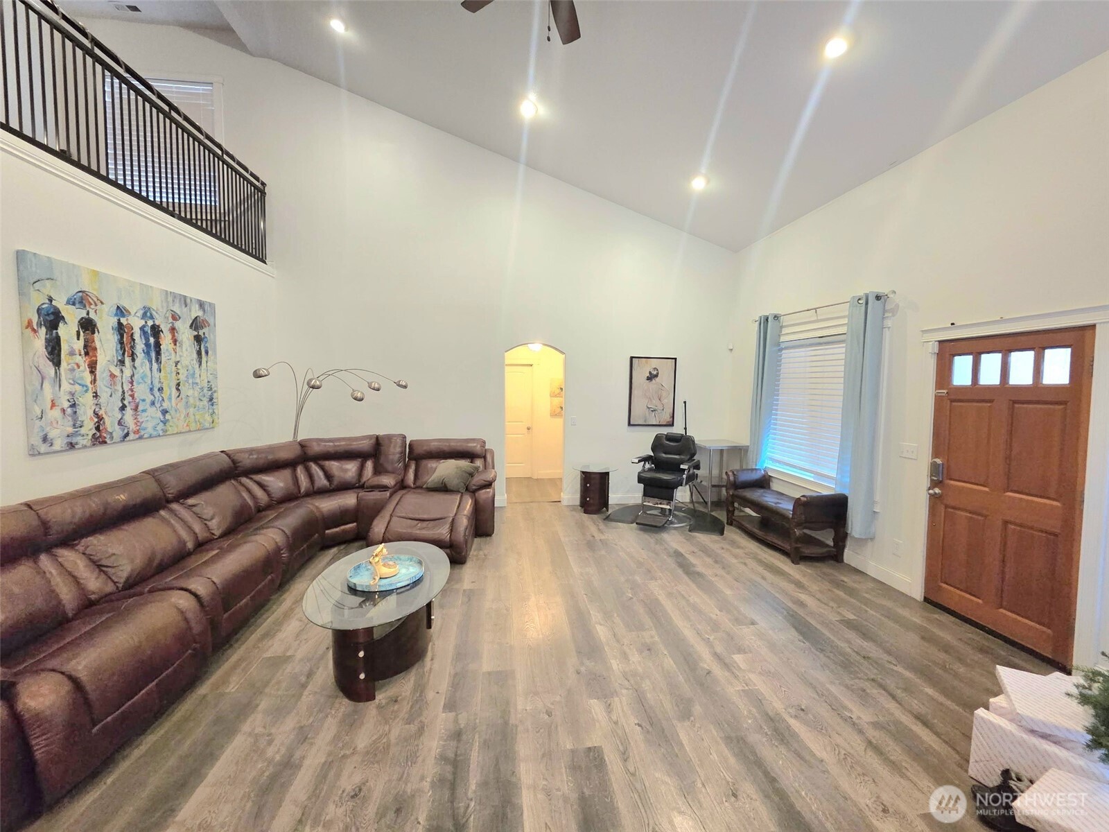 13711 Vickery Avenue E