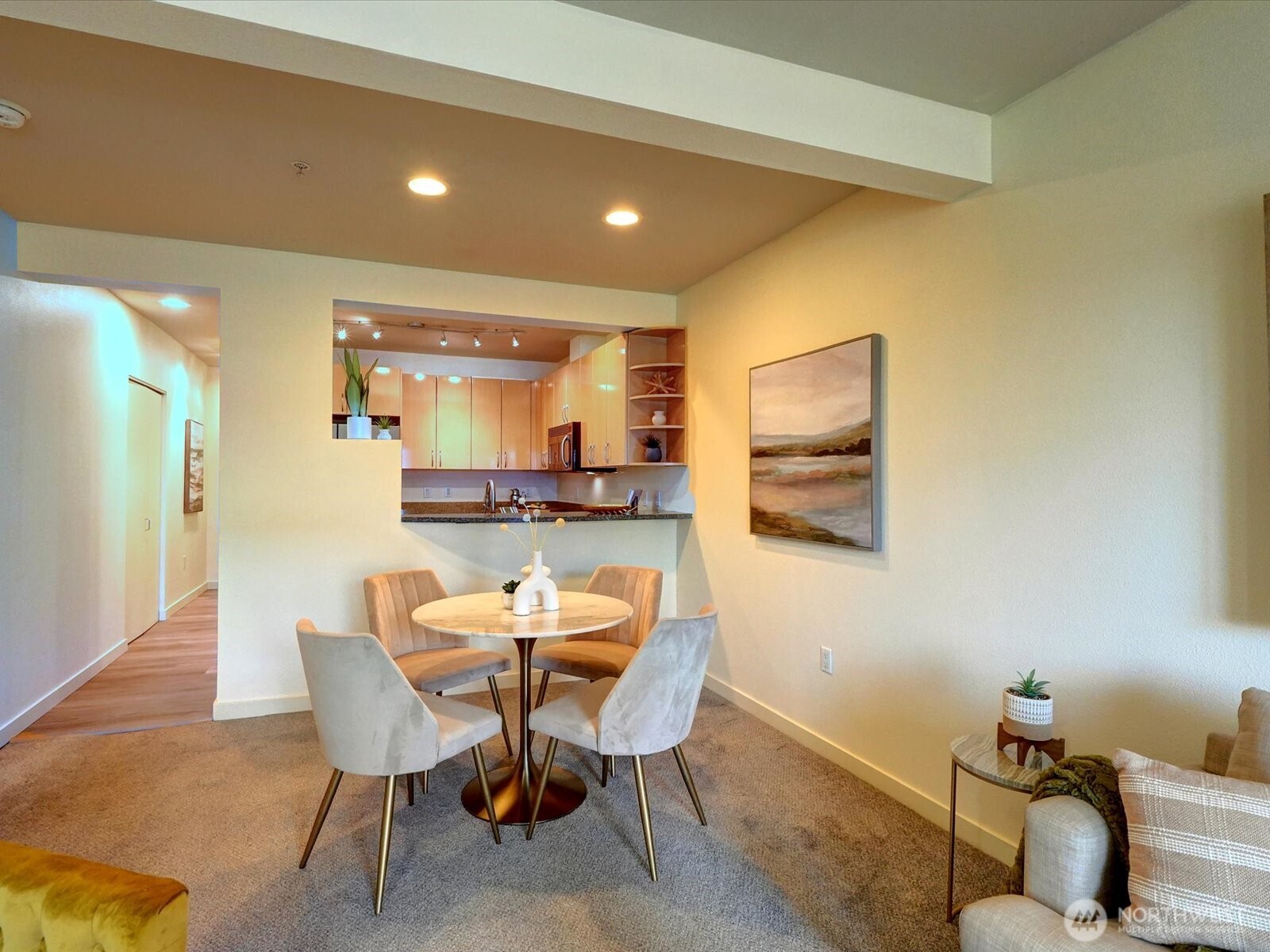 1 Broadway 320
