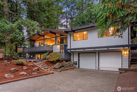 Photo of 4220 159th Avenue SE, Bellevue, WA 98006 (MLS # 2588816)