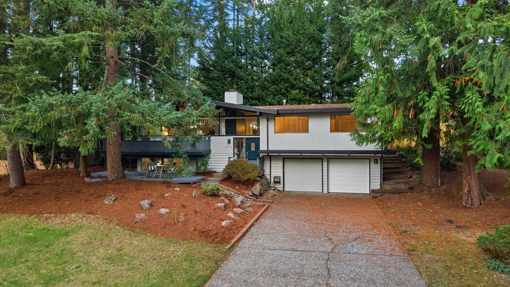 Photo of 4220 159th Avenue SE, Bellevue, WA 98006 (MLS # 2588816)