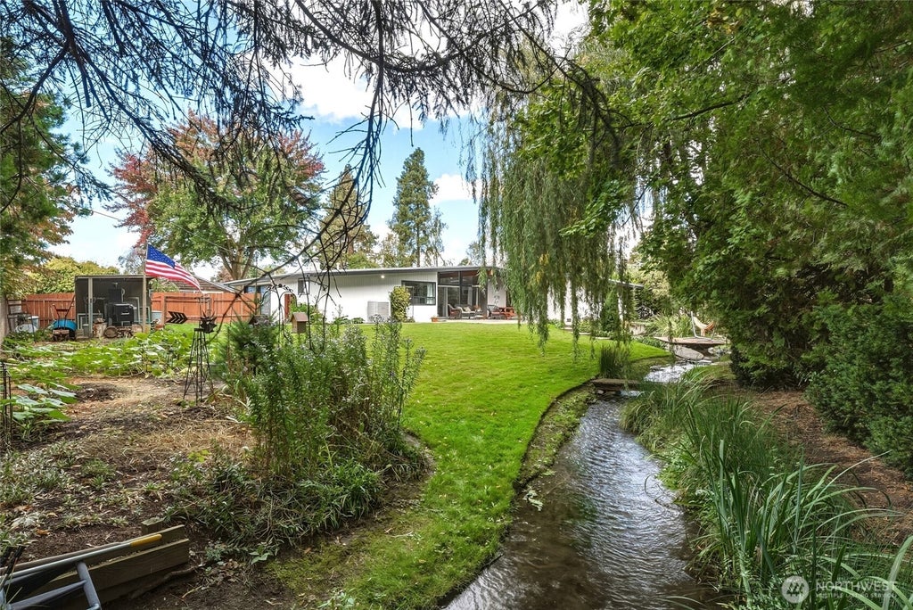Photo of 1719 Center Street, Walla Walla, WA 99362 (MLS # 2582973)