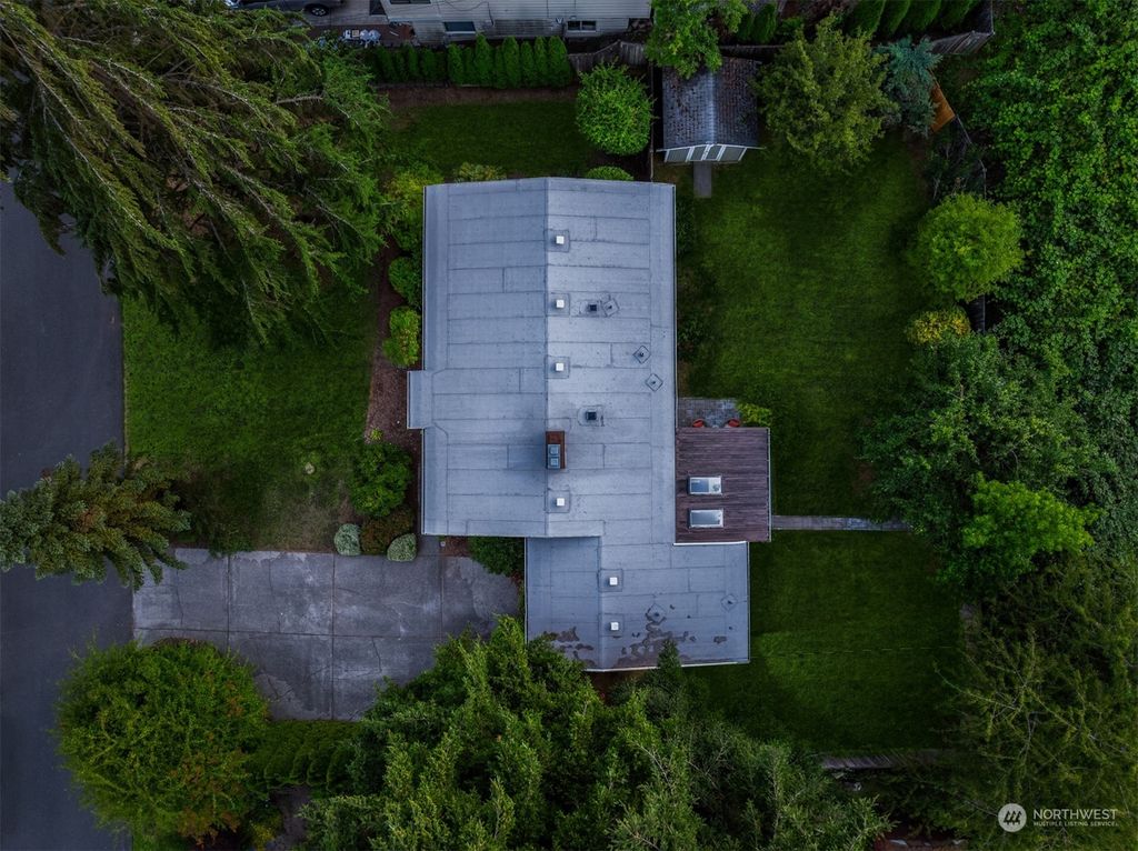 Photo of 7623 239th Place SW, Edmonds, WA 98026 (MLS # 2265413)