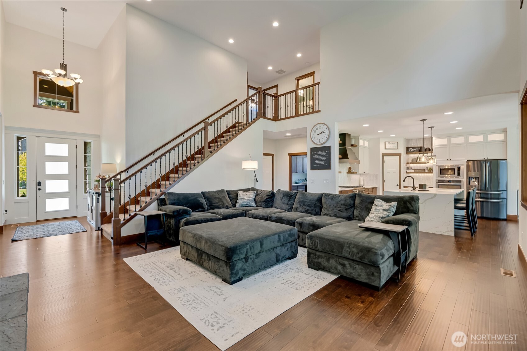 8915 115th Drive NE