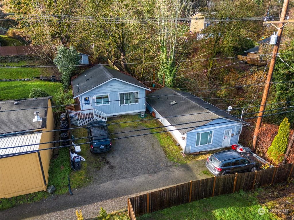 Photo of 2125 Bigelow Street, Everett, WA 98203 (MLS # 2185277)
