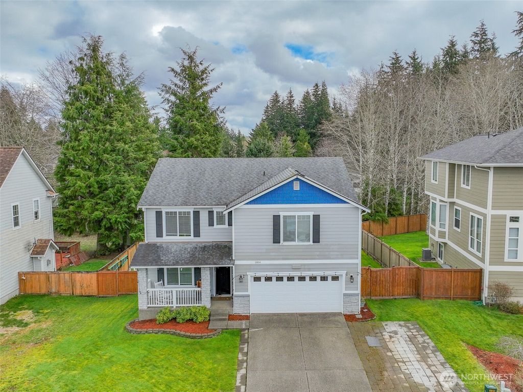 Photo of 1804 Harborview Drive, Aberdeen, WA 98520 (MLS # 2499036)