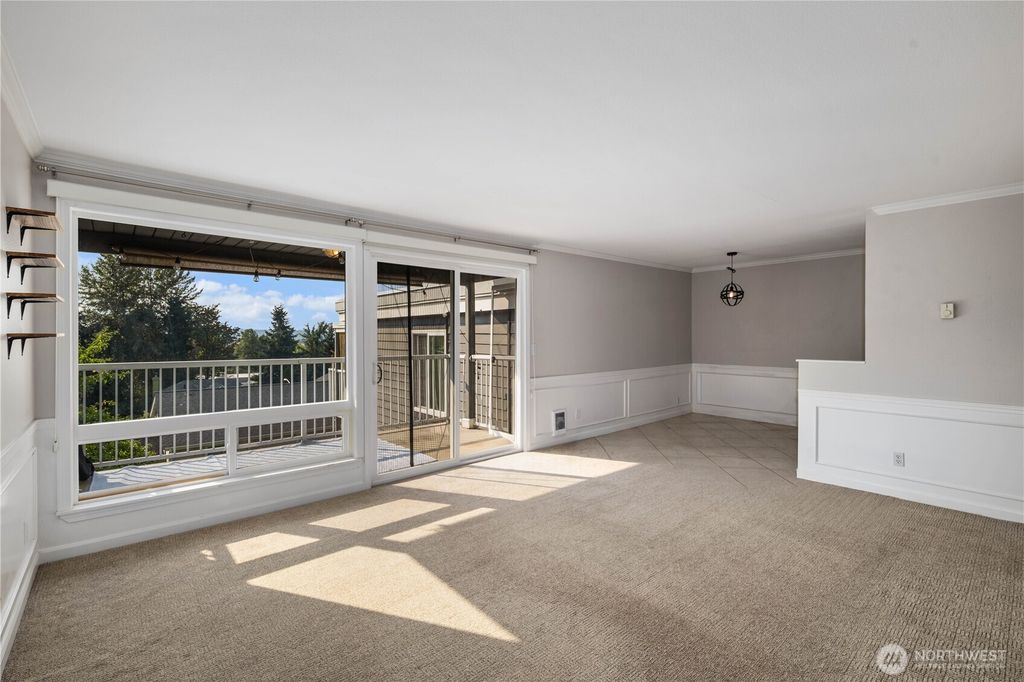 Photo of 1113 Kirkland Avenue #6B, Kirkland, WA 98033 (MLS # 2432792)