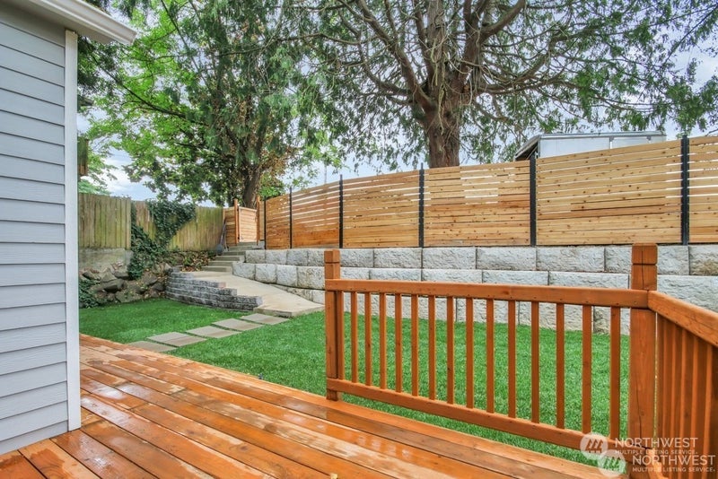 4636 S Othello