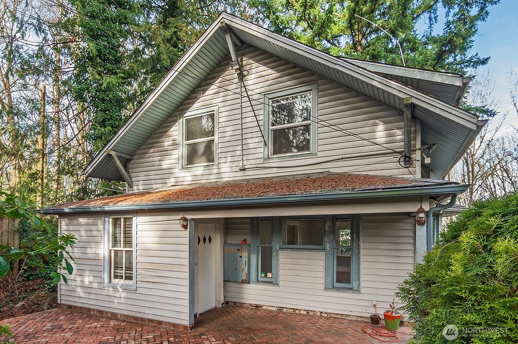 Photo of 4729 Mount View Drive S, Seattle, WA 98108 (MLS # 2551593)