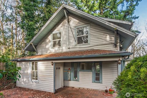 Photo of 4729 Mount View Drive S, Seattle, WA 98108 (MLS # 2551593)