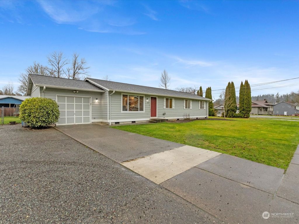 Photo of 935 4th Street, Sultan, WA 98294 (MLS # 2319758)